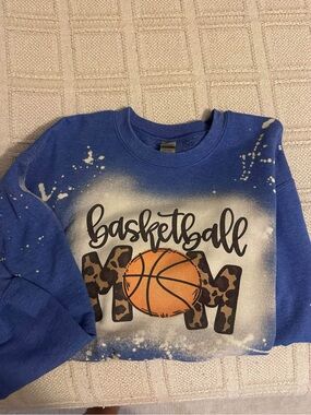 Blue 'Basketball Mom' Graphic Sweatshirt